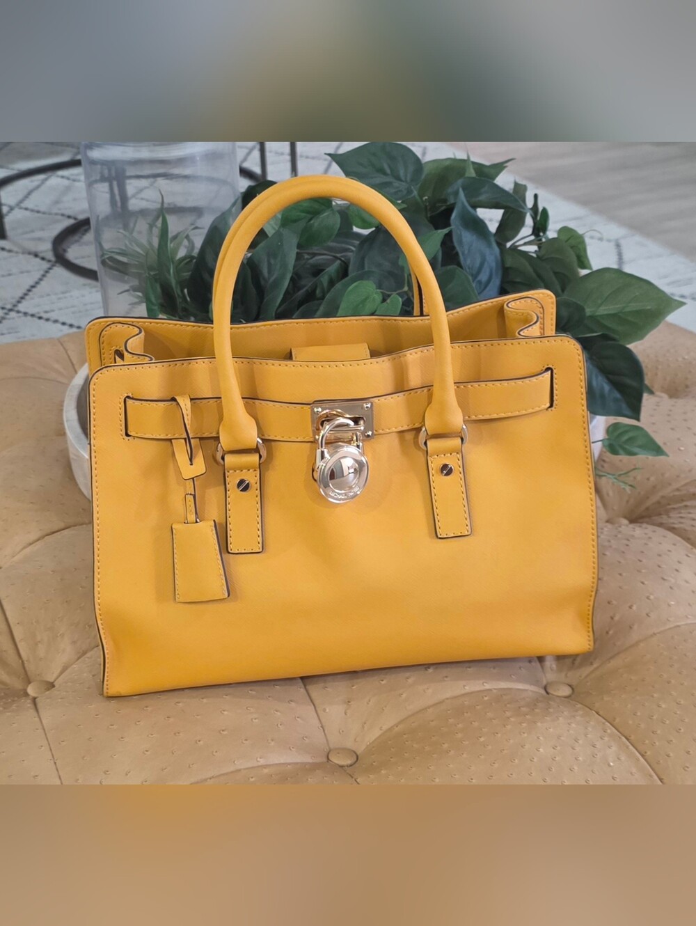 MICHAEL KORS Hamilton Satchel